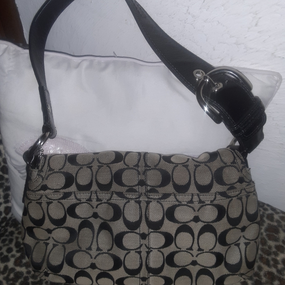 Coach purse - Picture 2 of 2